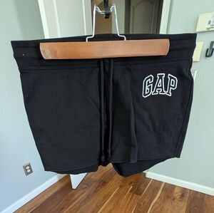 Gap Black Logo Draw String Shorts Size Small Nwt ❤️